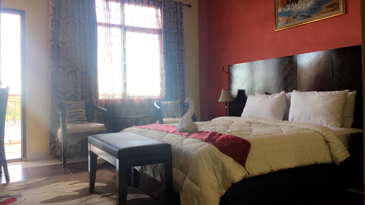 Syafira Hotel Langgur Bagian luar foto