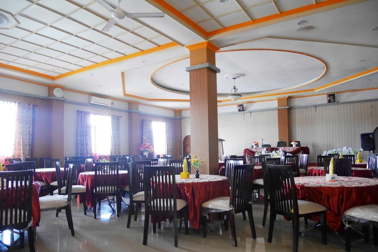 Syafira Hotel Langgur Bagian luar foto