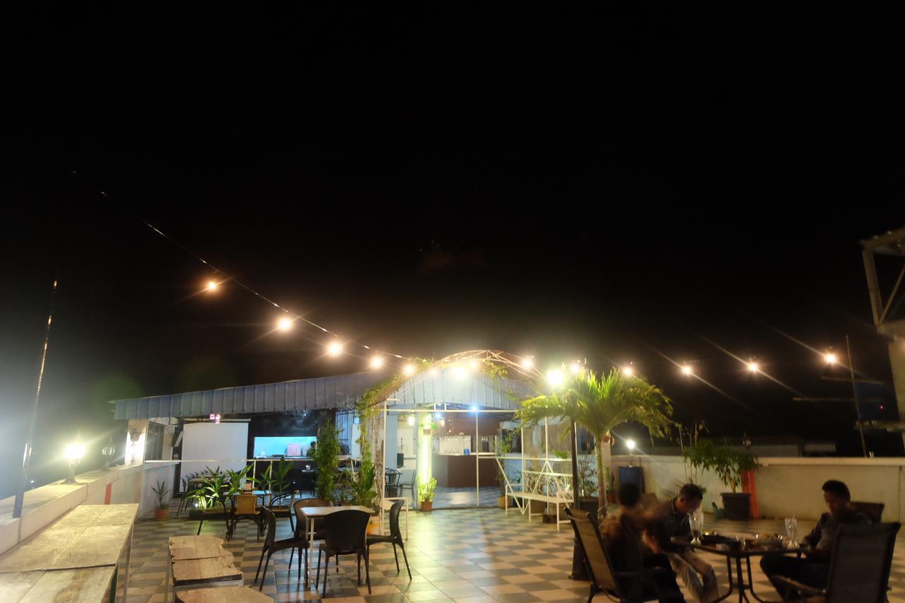 Syafira Hotel Langgur Bagian luar foto